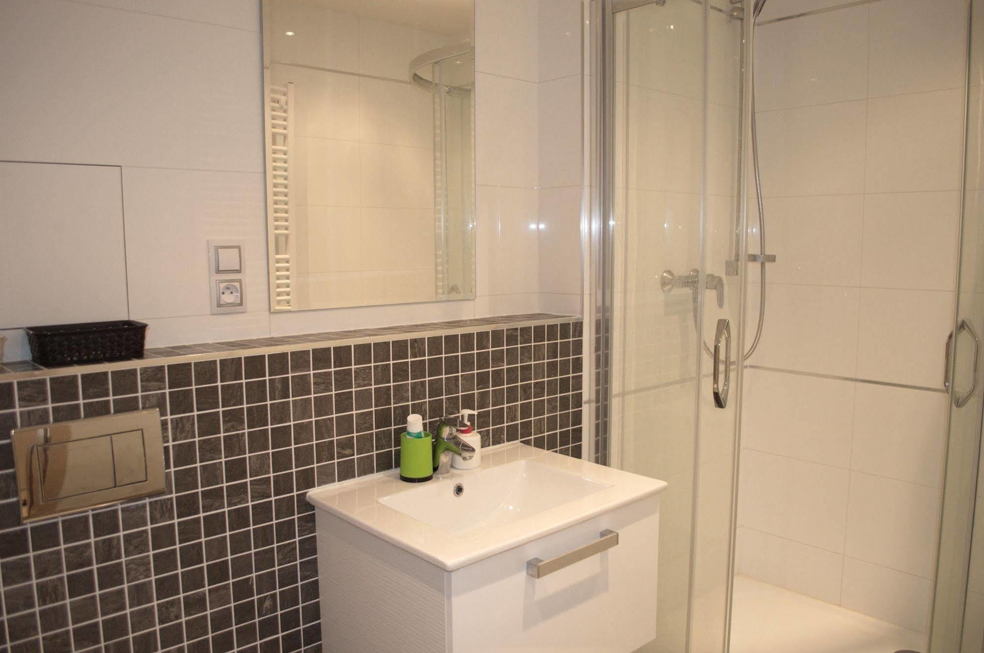 Enjoy In Garden Apartment ปราก ภายนอก รูปภาพ