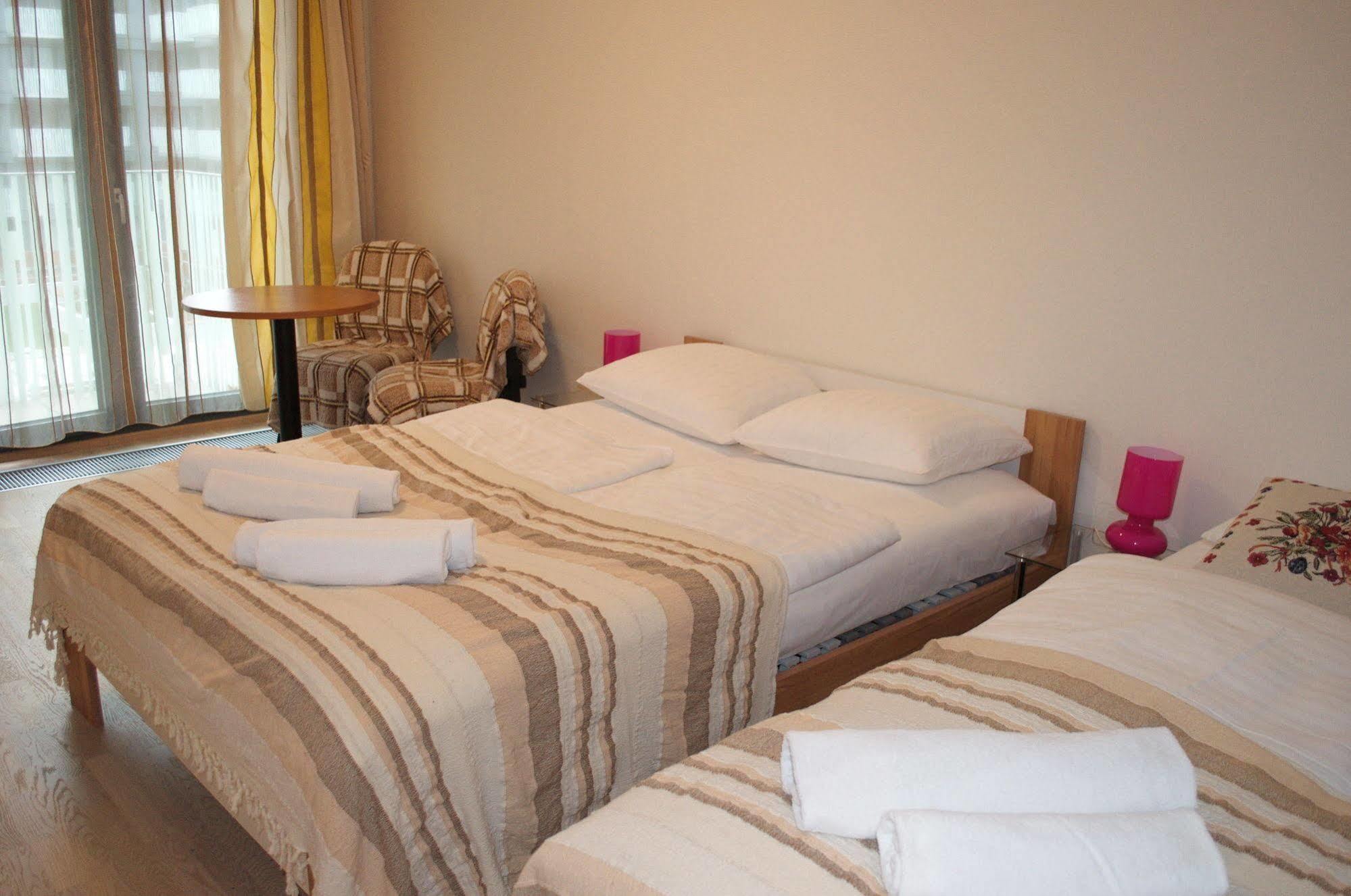 Enjoy In Garden Apartment ปราก ภายนอก รูปภาพ