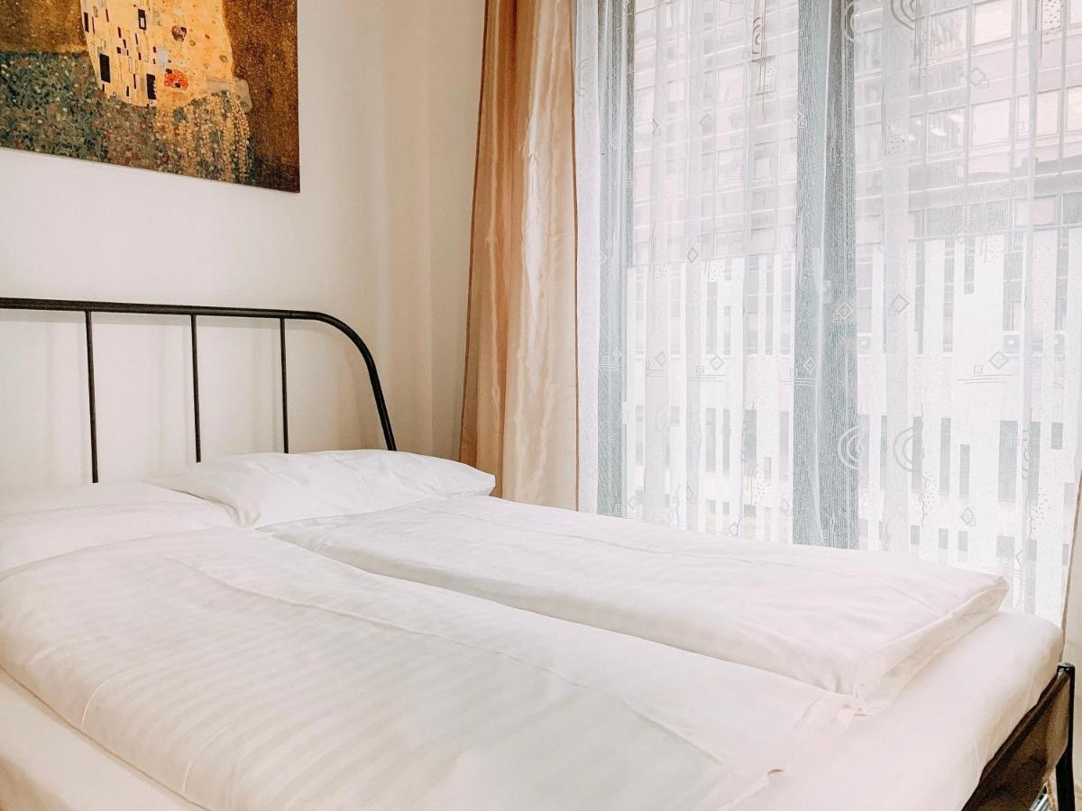 Enjoy In Garden Apartment ปราก ภายนอก รูปภาพ