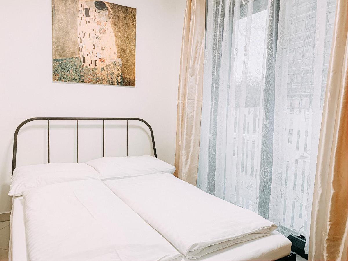 Enjoy In Garden Apartment ปราก ภายนอก รูปภาพ